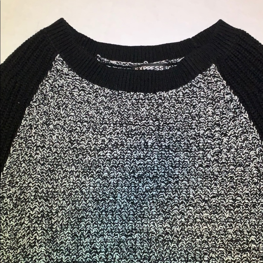 Cute grey/black/white Express sweater - Picture 4 of 4